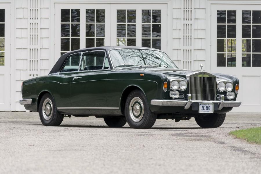  Rolls-Royce Corniche Saloon 1971 года  (фото 8 из 18)